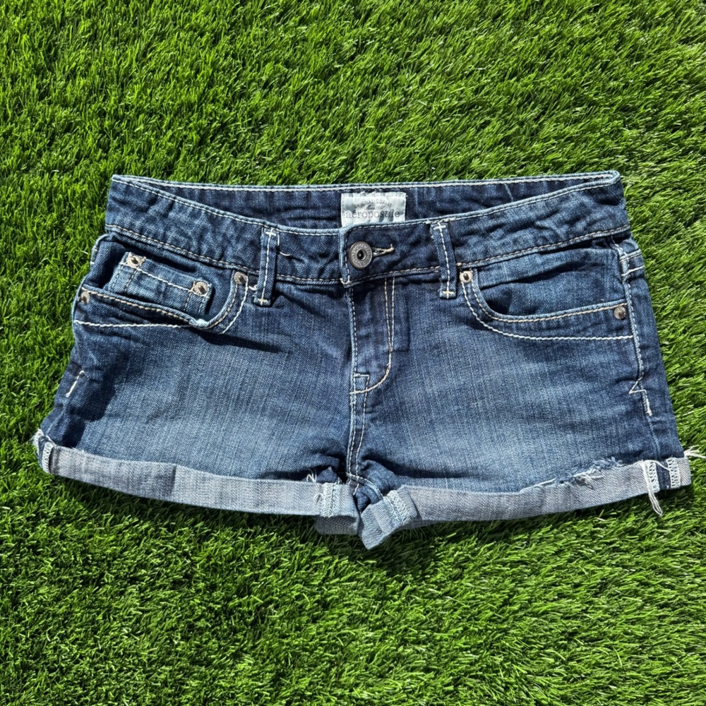 Aeropostale Womens Denim Shorts Size 5/6 Dark Wash Cuffed Low Rise NKC SPK